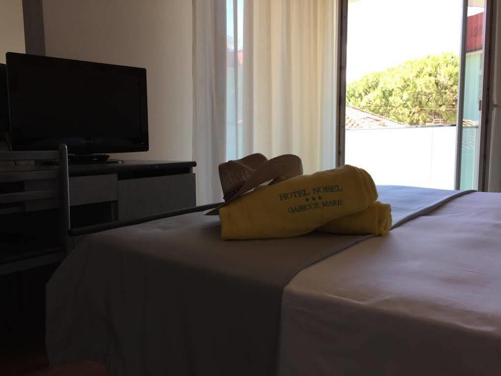 Hotel Nobel Gabicce Mare Extérieur photo